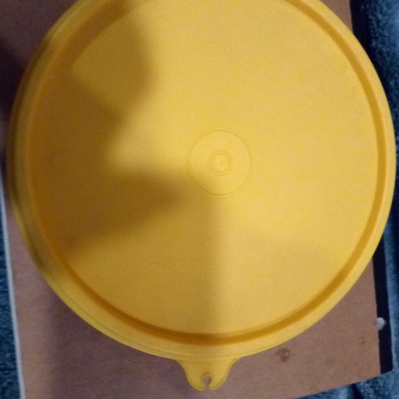 116) Tupperware. 5 pieces - Picture 8 of 10